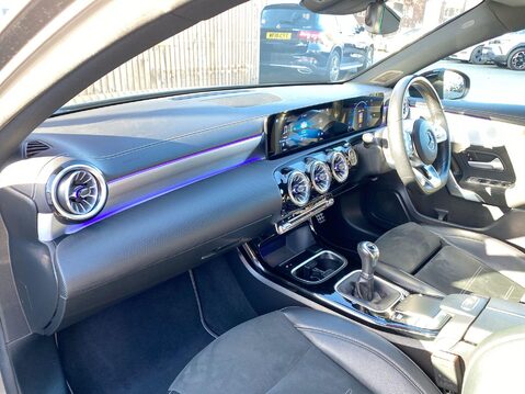 Mercedes-Benz A Class 1.3 A200 AMG Line Edition (Executive) Hatchback 5dr Petrol Manual Euro 6 (s 8