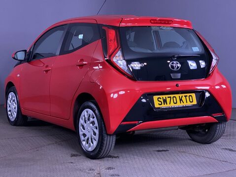 Toyota Aygo 1.0 VVT-i x-play Hatchback 5dr Petrol Manual Euro 6 (Safety Sense) (71 ps) 6