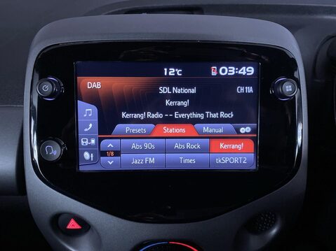 Toyota Aygo 1.0 VVT-i x-play Hatchback 5dr Petrol Manual Euro 6 (Safety Sense) (71 ps) 30