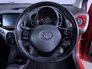 Toyota Aygo 1.0 VVT-i x-play Hatchback 5dr Petrol Manual Euro 6 (Safety Sense) (71 ps) 16