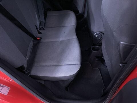 Toyota Aygo 1.0 VVT-i x-play Hatchback 5dr Petrol Manual Euro 6 (Safety Sense) (71 ps) 19