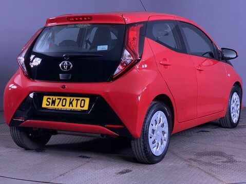 Toyota Aygo 1.0 VVT-i x-play Hatchback 5dr Petrol Manual Euro 6 (Safety Sense) (71 ps) 8