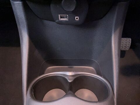 Toyota Aygo 1.0 VVT-i x-play Hatchback 5dr Petrol Manual Euro 6 (Safety Sense) (71 ps) 25