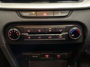 Kia Ceed 1.5 T-GDi 2 Hatchback 5dr Petrol Manual Euro 6 (s/s) Non-ADAP (158 bhp) Cr 26