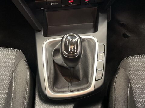 Kia Ceed 1.5 T-GDi 2 Hatchback 5dr Petrol Manual Euro 6 (s/s) Non-ADAP (158 bhp) Cr 19