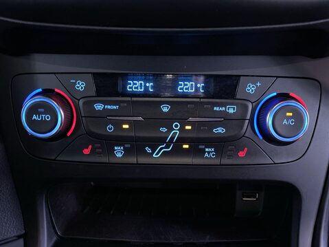 Ford Focus 2.0 TDCi ST-3 Hatchback 5dr Diesel Manual Euro 6 (s/s) (185 ps) Air Con - A 31