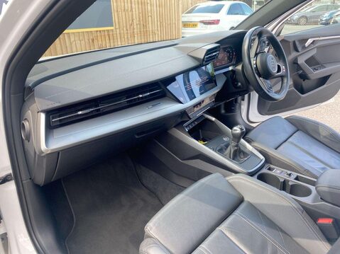 Audi A3 1.5 TFSI 35 S line Sportback 5dr Petrol Manual Euro 6 (s/s) (150 ps) Blueto 10