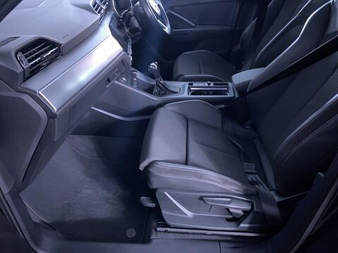 Audi Q3 2.0 TDI 40 S line SUV 5dr Diesel S Tronic quattro Euro 6 (s/s) (190 ps) All 17