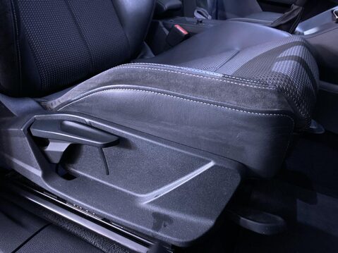 Audi Q3 2.0 TDI 40 S line SUV 5dr Diesel S Tronic quattro Euro 6 (s/s) (190 ps) All 26