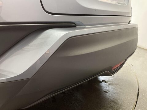 Toyota C-HR 1.8 VVT-h GPF Icon SUV 5dr Petrol Hybrid CVT Euro 6 (s/s) (122 ps) 14