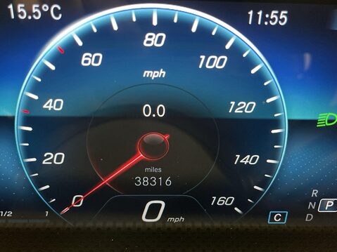 Mercedes-Benz A Class 2.0 A180 AMG Line Edition (Executive) Saloon 4dr Diesel 8G-DCT Euro 6 (s/s) 26