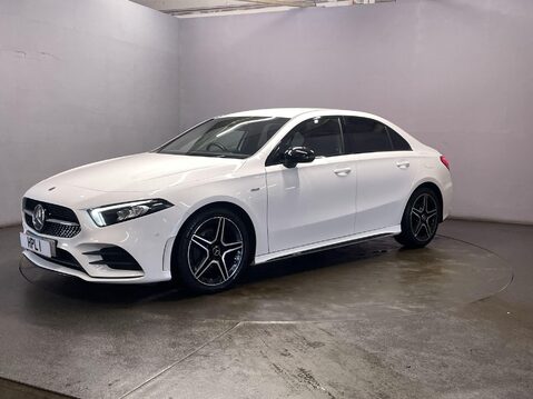 Mercedes-Benz A Class 2.0 A180 AMG Line Edition (Executive) Saloon 4dr Diesel 8G-DCT Euro 6 (s/s) 4
