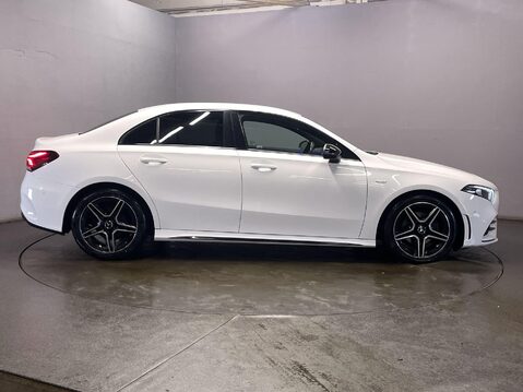 Mercedes-Benz A Class 2.0 A180 AMG Line Edition (Executive) Saloon 4dr Diesel 8G-DCT Euro 6 (s/s) 9