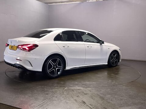 Mercedes-Benz A Class 2.0 A180 AMG Line Edition (Executive) Saloon 4dr Diesel 8G-DCT Euro 6 (s/s) 8