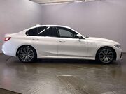 BMW 3 Series 2.0 320i M Sport Saloon 4dr Petrol Auto Euro 6 (s/s) (184 ps) Cruise Contr 9
