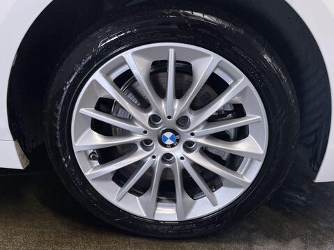 BMW 1 Series 1.5 118i SE (LCP) Hatchback 5dr Petrol DCT Euro 6 (s/s) (136 ps) Cruise Co 12