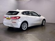 BMW 1 Series 1.5 118i SE (LCP) Hatchback 5dr Petrol DCT Euro 6 (s/s) (136 ps) Cruise Co 8