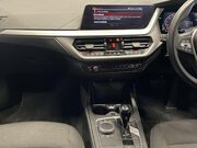 BMW 1 Series 1.5 118i SE (LCP) Hatchback 5dr Petrol DCT Euro 6 (s/s) (136 ps) Cruise Co 16