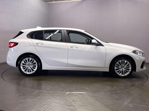 BMW 1 Series 1.5 118i SE (LCP) Hatchback 5dr Petrol DCT Euro 6 (s/s) (136 ps) Cruise Co 9