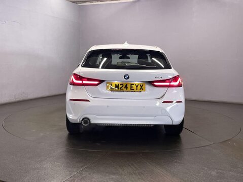BMW 1 Series 1.5 118i SE (LCP) Hatchback 5dr Petrol DCT Euro 6 (s/s) (136 ps) Cruise Co 7
