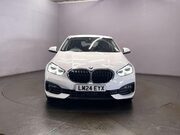 BMW 1 Series 1.5 118i SE (LCP) Hatchback 5dr Petrol DCT Euro 6 (s/s) (136 ps) Cruise Co 3