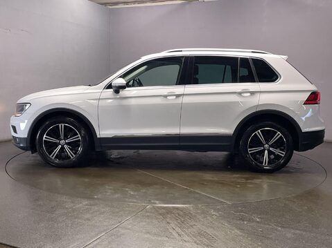 Volkswagen Tiguan 1.4 TSI SE Navigation SUV 5dr Petrol Manual Euro 6 (s/s) (125 ps) Parking S 5