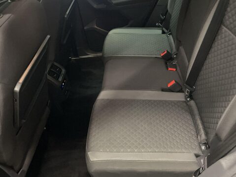 Volkswagen Tiguan 1.4 TSI SE Navigation SUV 5dr Petrol Manual Euro 6 (s/s) (125 ps) Parking S 18