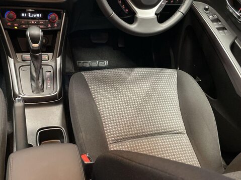 Suzuki S-Cross 1.5h Motion SUV 5dr Petrol Hybrid AGS Euro 6 (s/s) (115 ps) Air Con - Alloy 15