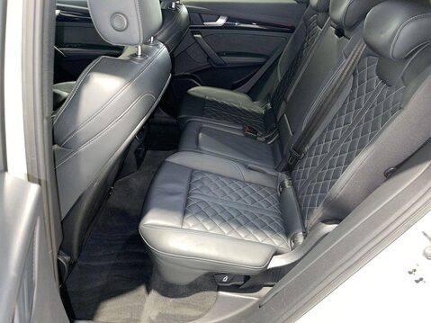 Audi Q5 2.0 TDI 40 Edition 1 SUV 5dr Diesel S Tronic quattro Euro 6 (s/s) (204 ps) 17