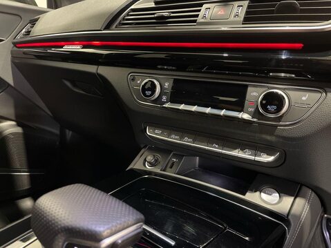 Audi Q5 2.0 TDI 40 Edition 1 SUV 5dr Diesel S Tronic quattro Euro 6 (s/s) (204 ps) 22