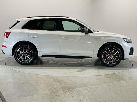 Audi Q5 2.0 TDI 40 Edition 1 SUV 5dr Diesel S Tronic quattro Euro 6 (s/s) (204 ps) 9