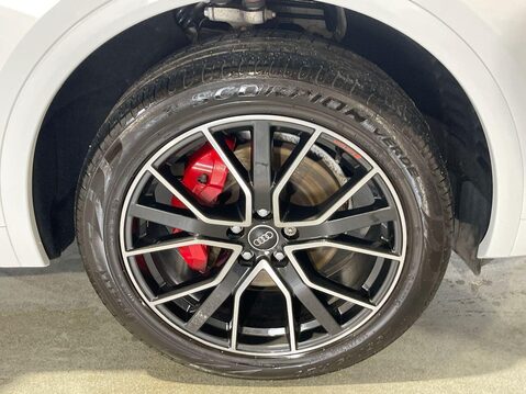 Audi Q5 2.0 TDI 40 Edition 1 SUV 5dr Diesel S Tronic quattro Euro 6 (s/s) (204 ps) 11