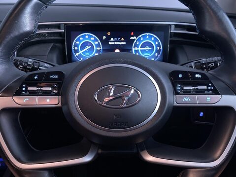 Hyundai TUCSON 1.6 T-GDi MHEV Premium SUV 5dr Petrol Hybrid DCT Euro 6 (s/s) (150 ps) Cru 22