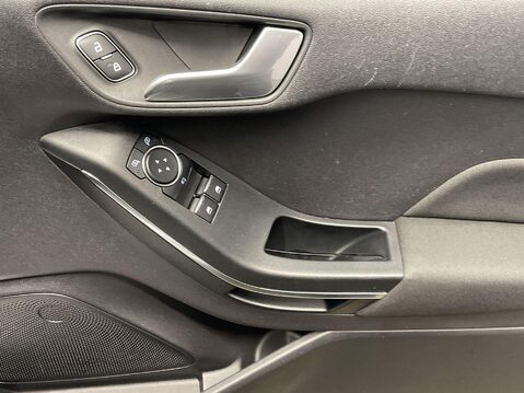 Ford Fiesta 1.0T EcoBoost GPF Zetec Hatchback 5dr Petrol Manual Euro 6 (s/s) (100 ps) 23