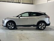 Nissan Qashqai 1.3 DIG-T MHEV N-Connecta SUV 5dr Petrol Hybrid Manual Euro 6 (s/s) (140 ps 5