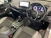 Nissan Qashqai 1.3 DIG-T MHEV N-Connecta SUV 5dr Petrol Hybrid Manual Euro 6 (s/s) (140 ps 15