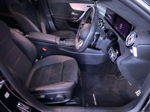 Mercedes-Benz CLA Class 2.0 CLA220d AMG Line (Premium) Coupe 4dr Diesel 8G-DCT Euro 6 (s/s) (190 ps 15