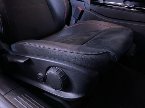 Mercedes-Benz CLA Class 2.0 CLA220d AMG Line (Premium) Coupe 4dr Diesel 8G-DCT Euro 6 (s/s) (190 ps 26