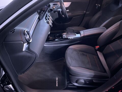 Mercedes-Benz CLA Class 2.0 CLA220d AMG Line (Premium) Coupe 4dr Diesel 8G-DCT Euro 6 (s/s) (190 ps 17