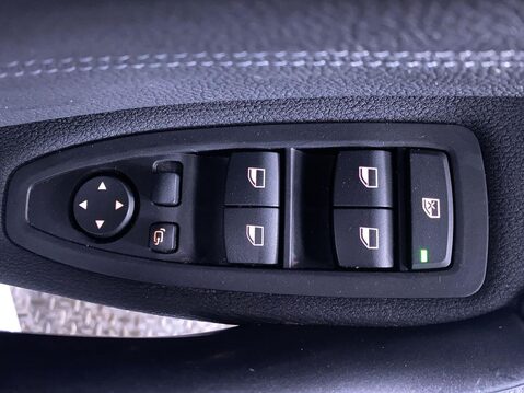 BMW X1 2.0 20i GPF xLine SUV 5dr Petrol Auto xDrive Euro 6 (s/s) (192 ps) Heated S 32