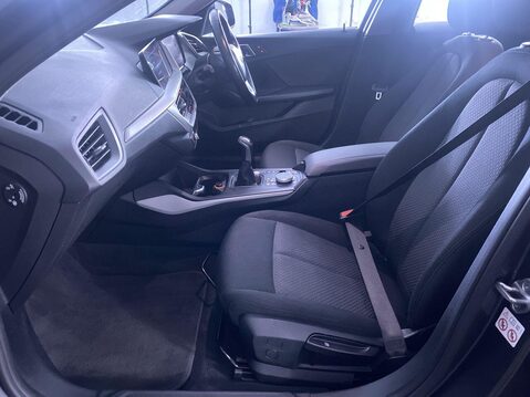 BMW 1 Series 1.5 116d SE (LCP) Hatchback 5dr Diesel Manual Euro 6 (s/s) (116 ps) Alloy W 17