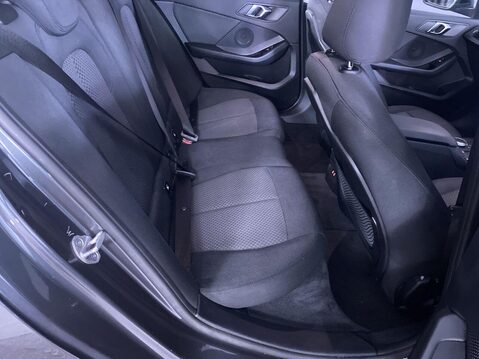 BMW 1 Series 1.5 116d SE (LCP) Hatchback 5dr Diesel Manual Euro 6 (s/s) (116 ps) Alloy W 19