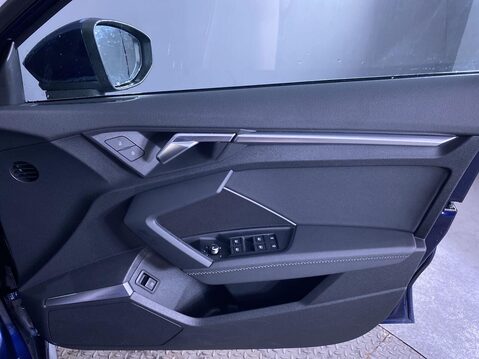 Audi A3 1.4 TFSIe 40 S line Sportback 5dr Petrol Plug-in Hybrid S Tronic Euro 6 (s/ 27