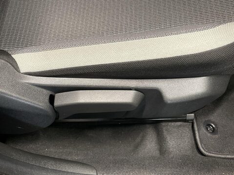 Toyota Aygo 1.0 VVT-i x-play Hatchback 5dr Petrol Manual Euro 6 (Safety Sense) (71 ps) 22