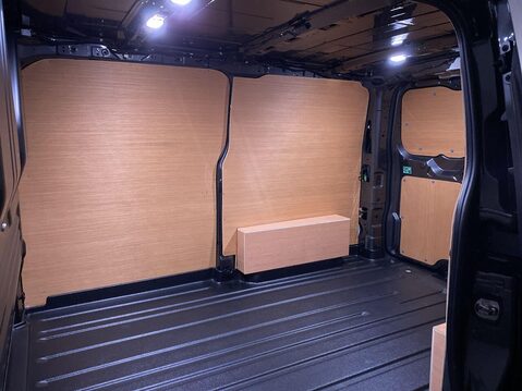 Ford Transit Custom 2.0 300 EcoBlue Sport Panel Van 5dr Diesel Auto L1 H1 Euro 6 (s/s) (170 ps) 19