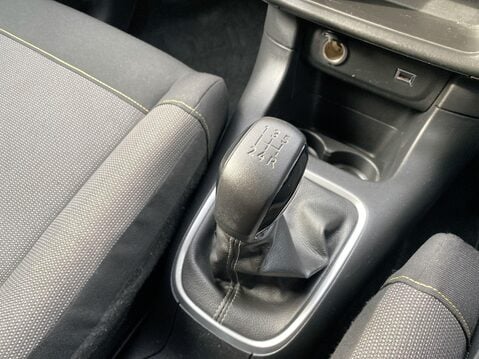 Citroen C3 1.2 PureTech C-Series Edition Hatchback 5dr Petrol Manual Euro 6 (s/s) (83 9