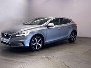 Volvo V40 2.0 T2 R-Design Edition Hatchback 5dr Petrol Manual Euro 6 (s/s) (122 ps) 4