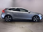 Volvo V40 2.0 T2 R-Design Edition Hatchback 5dr Petrol Manual Euro 6 (s/s) (122 ps) 9