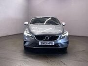 Volvo V40 2.0 T2 R-Design Edition Hatchback 5dr Petrol Manual Euro 6 (s/s) (122 ps) 3