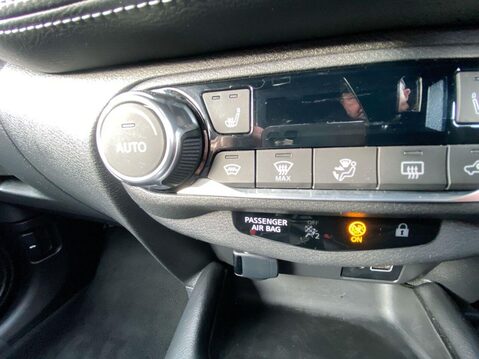 Nissan Juke 1.0 DIG-T Tekna SUV 5dr Petrol Manual Euro 6 (s/s) (117 ps) Heated Seats - 19